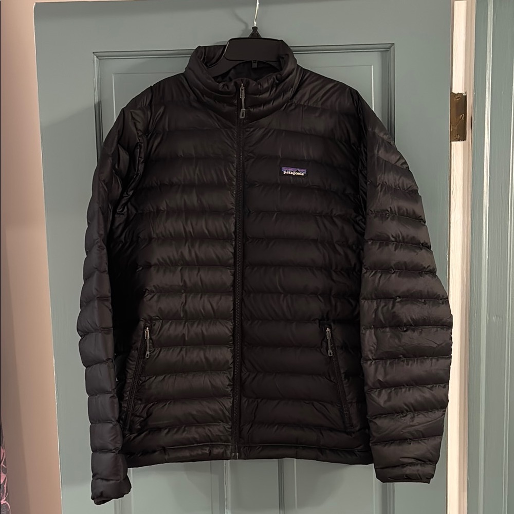 Patagonia Men’s Large Black Down Sweater